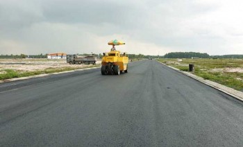 Bán lô đất TC mặt tiền trục chính 30m DA Mega City 2, giá chỉ 950tr